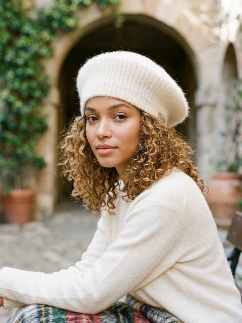 Vintage ARIS Cream Off-White Angora Wool Fuzzy Knit Beret Hat Made in USA